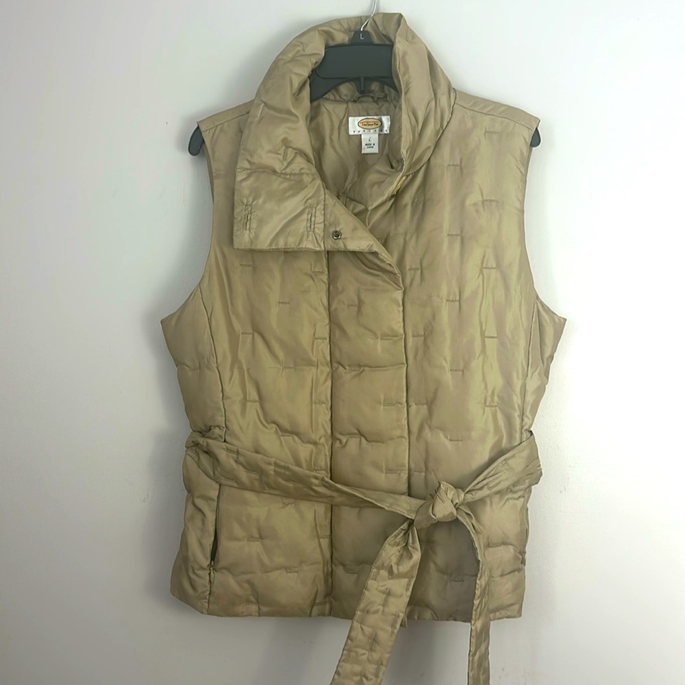 Talbots petite Goose Down Puffy Vest Front Zipper Pockets Beige size L